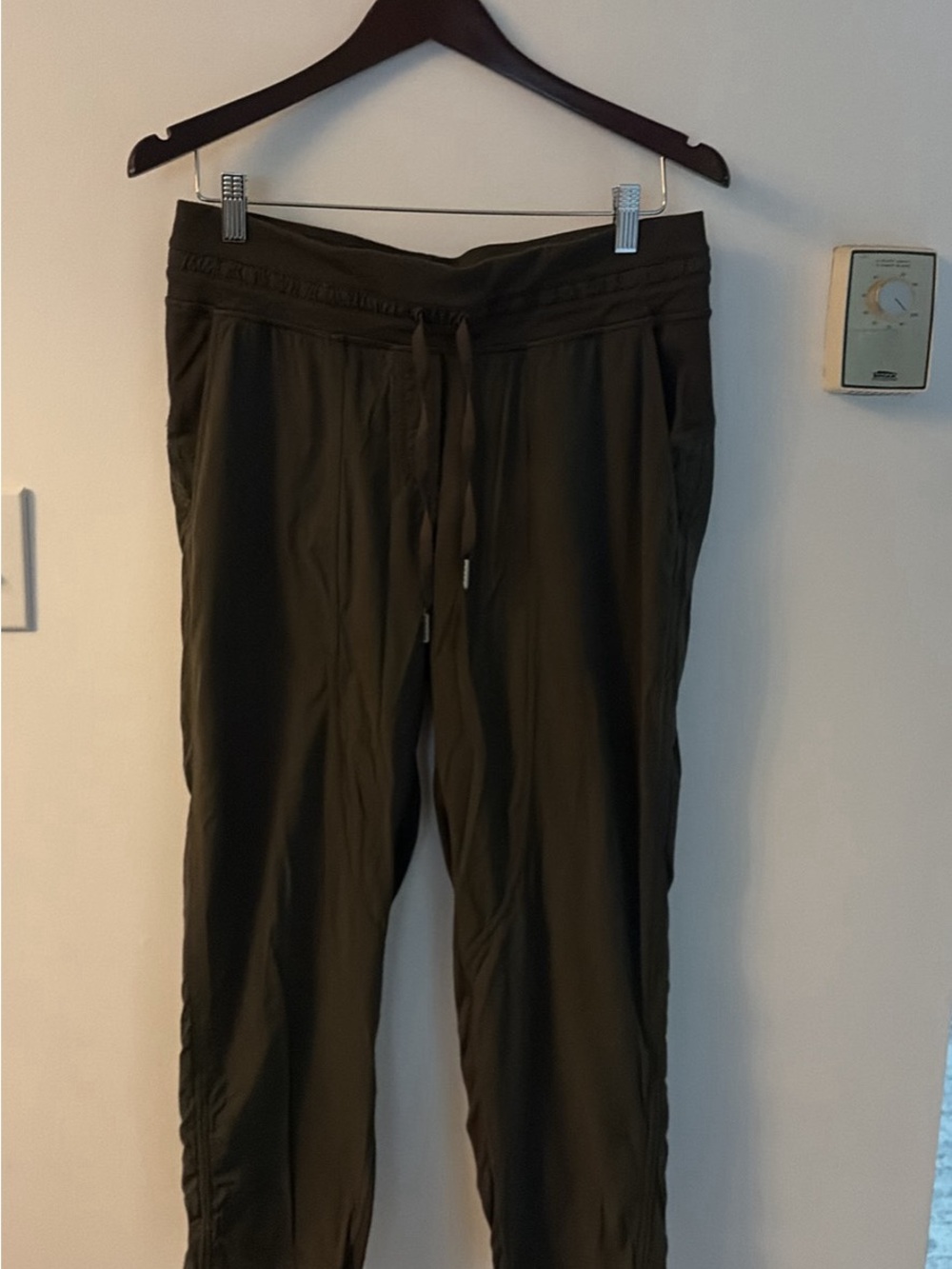 Lululemon Studio Pant II Unlined – Convert to Crop/Capri – Size 8